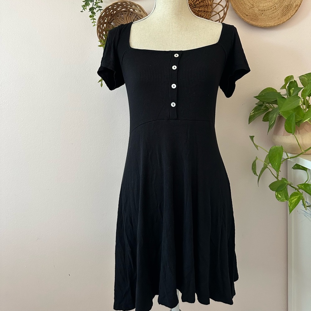 Forever 21 | Black Skater dress size L